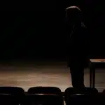 Bram Suijker ontvangt prestigieuze Albert van Dalsumring: Een eerbetoon van Hans Kesting!
